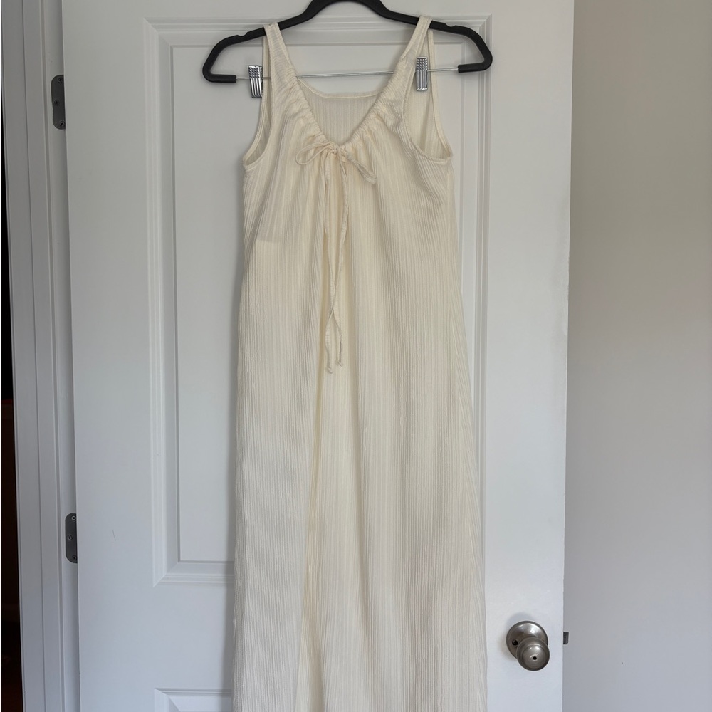 Very Cute Cream Sleeveless Maxi Dress